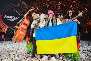 Ucrania gana el festival de Eurovisión y España queda tercera