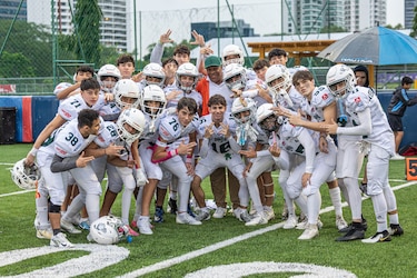 Eagles, Kolts, Raiders y Dragons triunfan en semifinales de la Kiwanis Football League