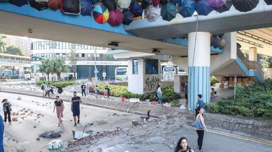 Protestas pasan factura a la economía de Hong Kong
