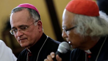 Papa retira a obispo amenazado por criticar a Daniel Ortega