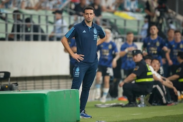 Scaloni afirma que Argentina está ‘muy por encima de cualquier jugador’