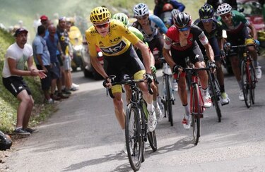 Chris Froome critica a Fabio Aru y también le pide perdón