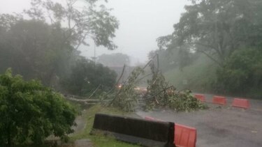 Emiten aviso de prevención por fuertes lluvias y posibles deslizamientos