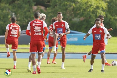 Panamá vela armas para encarar a Catar
