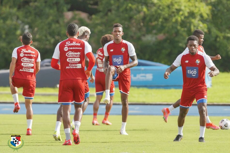 Panamá vela armas para encarar a Catar