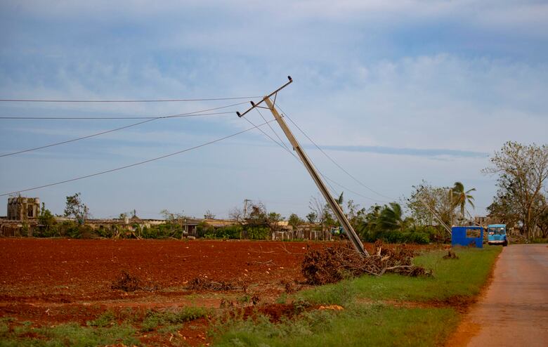 El campo cubano, tras el paso del huracán Rafael: ‘Lo perdimos todo, prácticamente’