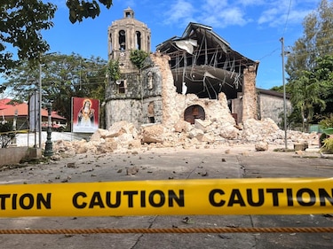 Filipinas moviliza al Ejército y la Guardia Costera en respuesta al sismo de magnitud 6.9