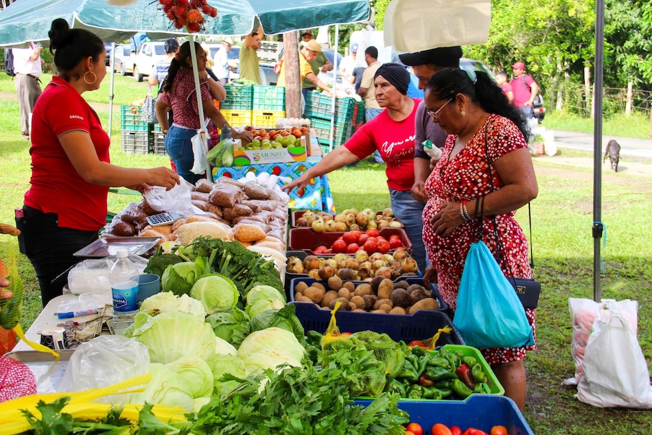 Compras en Agroferias del IMA ahora requieren cédula para todos los productos