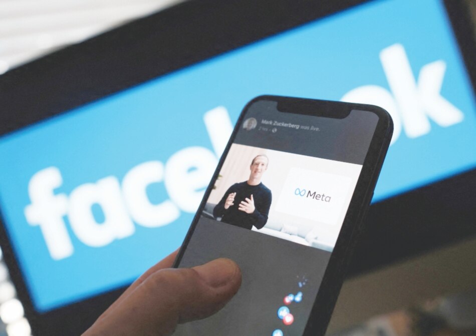 Valor bursátil de la casa matriz de Facebook cae 24%