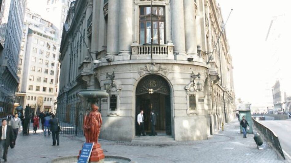 Chilena Falabella subastará acciones para comprar Linio