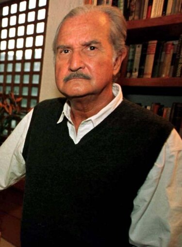 Carlos Fuentes defiende la novela porque la ficción no tiene fronteras