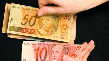 Brasil revisa su objetivo fiscal