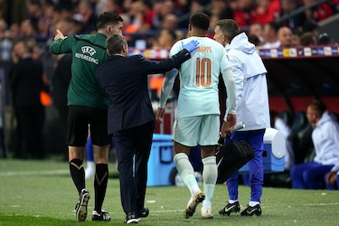Mbappe sufre una lesión tendinosa y está descartado para el resto de la concentración
