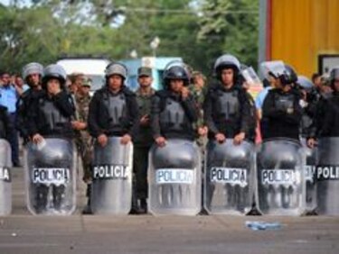 Nicaragua denuncia a Costa Rica por migrantes cubanos