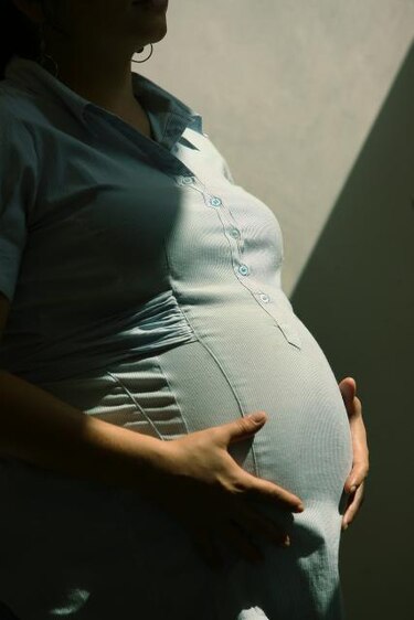 Estrés en embarazo temprano puede causar partos prematuros