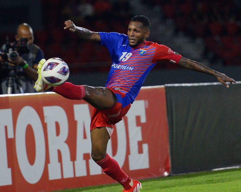 Gabriel Torres, listo para su primer Clásico Nacional 