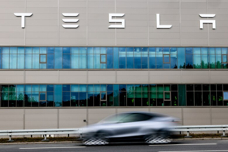 Tesla otorga acciones a Elon Musk por un valor aproximado de 29,000 millones de dólares