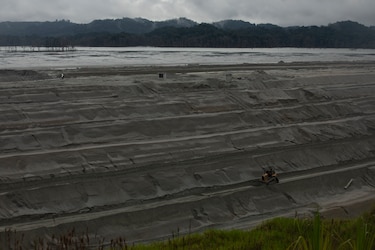 ¿Qué sucede dentro de la mina de Donoso?