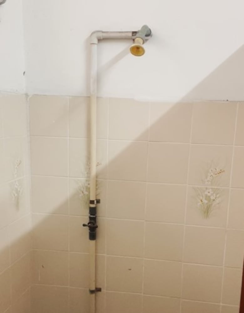 La crisis oculta de las escuelas públicas: estructuras en ruinas y estudiantes en riesgo