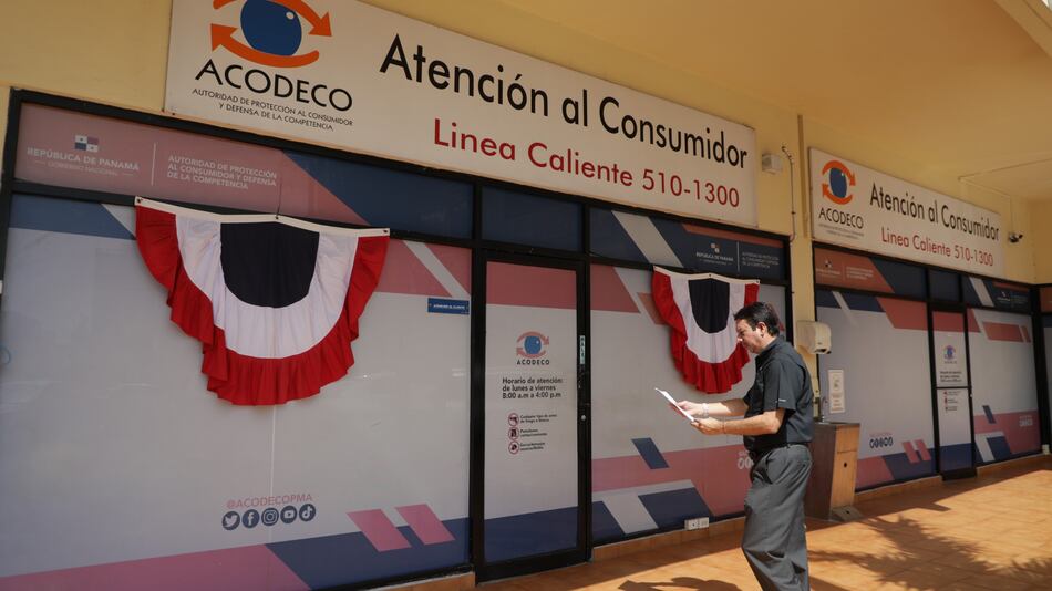 Acodeco advierte sobre venta atada en útiles y textos escolares