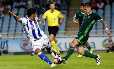 Real Sociedad vence al Betis con gol del mexicano Carlos Vela