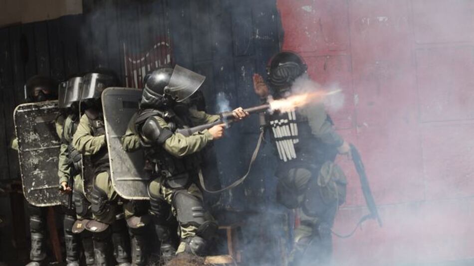 Carretero vendió millones de dólares en pertrechos militares