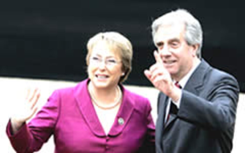 Argentina y Uruguay, en tensión por papelera