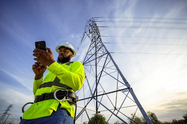 $800 millones y un 5% crítico: los retos finales de la interconexión eléctrica Panamá-Colombia
