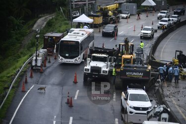 Continúan trabajos tras rotura de tubería de 72 pulgadas que tiene sin agua a los puntos altos de Panamá y San Miguelito