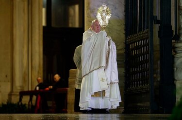 Papa Francisco insta al mundo a 'remar juntos’ contra el coronavirus