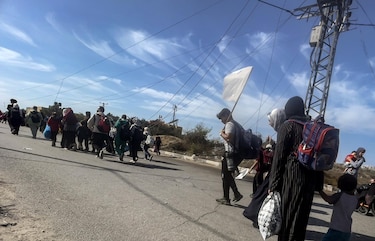 Las conversaciones para la tregua entre Hamás e Israel continúan este lunes en El Cairo