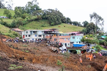 Al menos siete muertos por un alud de tierra causado por lluvias en suroeste de Colombia