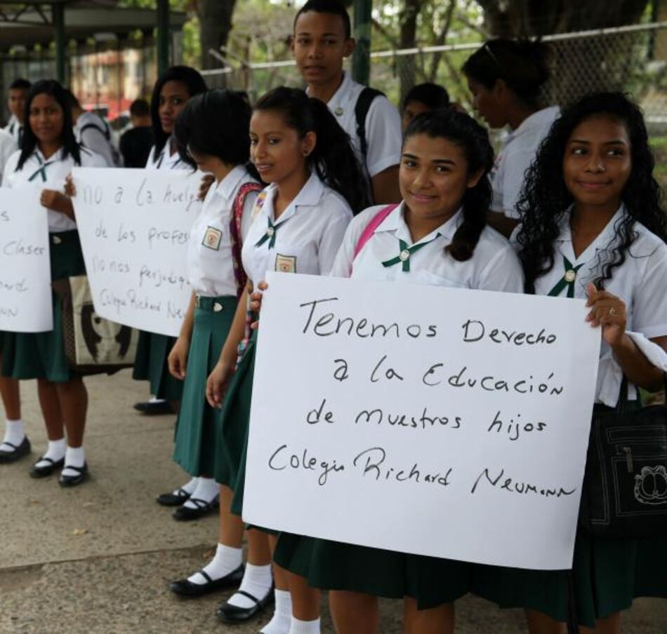 Docentes rechazan la propuesta del Meduca; paro continúa