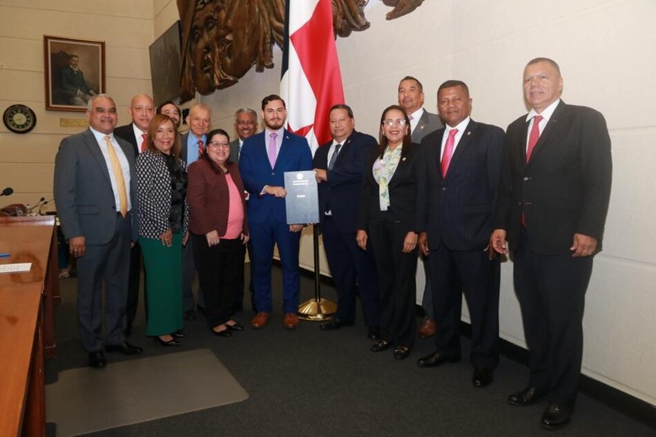 Asamblea Nacional da luz verde al proyecto de ley para investigar sueros antiponzoñosos