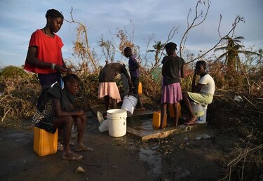 Estados Unidos suspende deportación de haitianos debido al huracán Matthew