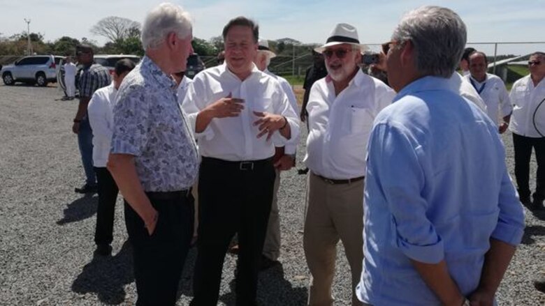 Con la presencia de Bill Clinton, inauguran parque solar en Chiriquí