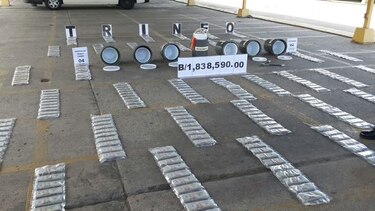 Policía decomisa más de un millón de dólares en operación ‘Trineo’