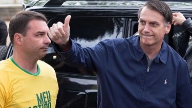 Bolsonaro y Haddad, en campaña para la segunda vuelta de las elecciones en Brasil