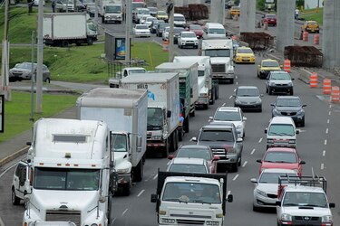 El Ejecutivo establece mecanismo para que transportistas reciban subsidio al combustible