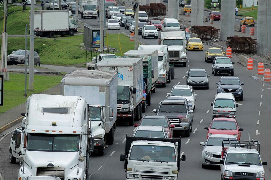 El Ejecutivo establece mecanismo para que transportistas reciban subsidio al combustible