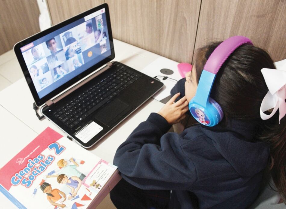 Más estudiantes aprueban año lectivo pese a pandemia