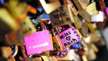 París subasta candados del amor