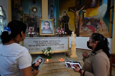 Iglesia beatifica a sacerdotes asesinados por militares en El Salvador