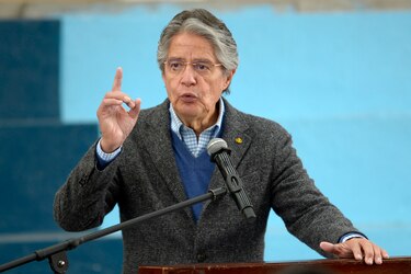 Parlamento de Ecuador convoca sesión para debatir destitución del presidente Lasso