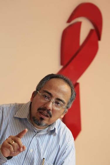 Latinoamérica debe optimizar recursos para avanzar en lucha contra el VIH