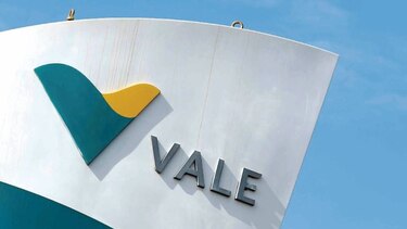 Vale realiza labor preventiva y evacua a 200 personas