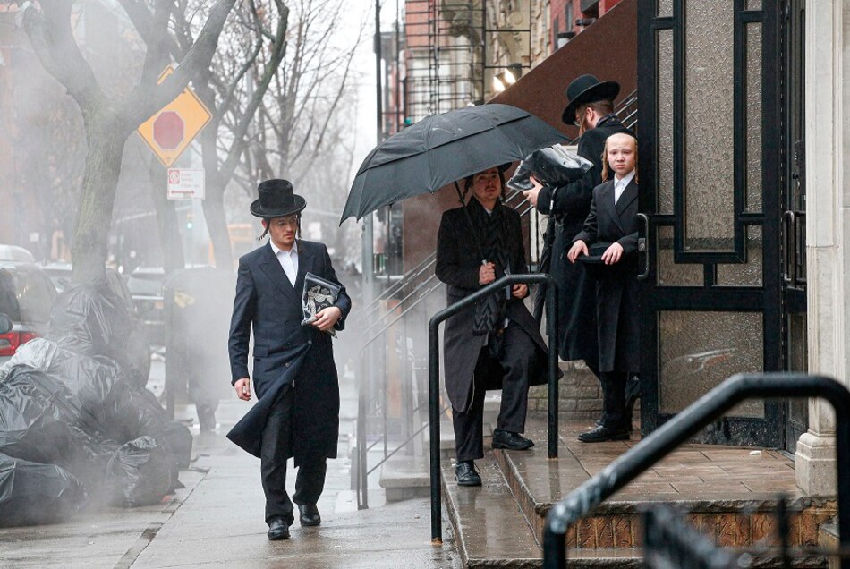 Los judíos de Nueva York alarmados pero desafiantes ante el antisemitismo