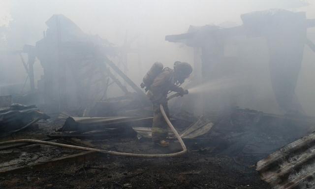 Controlan fuego en Pueblo Nuevo