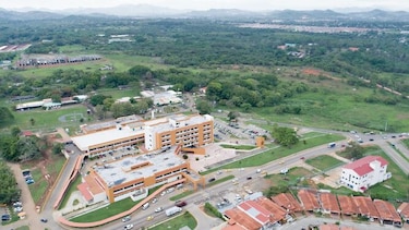 Hospital Nicolás Solano perderá parte de la finca donde está funcionando