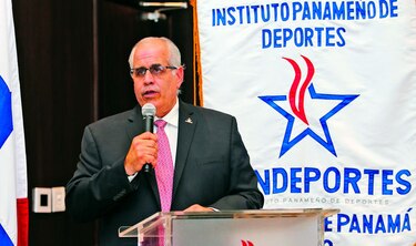 Roberto Arango: entre obras y pendientes
